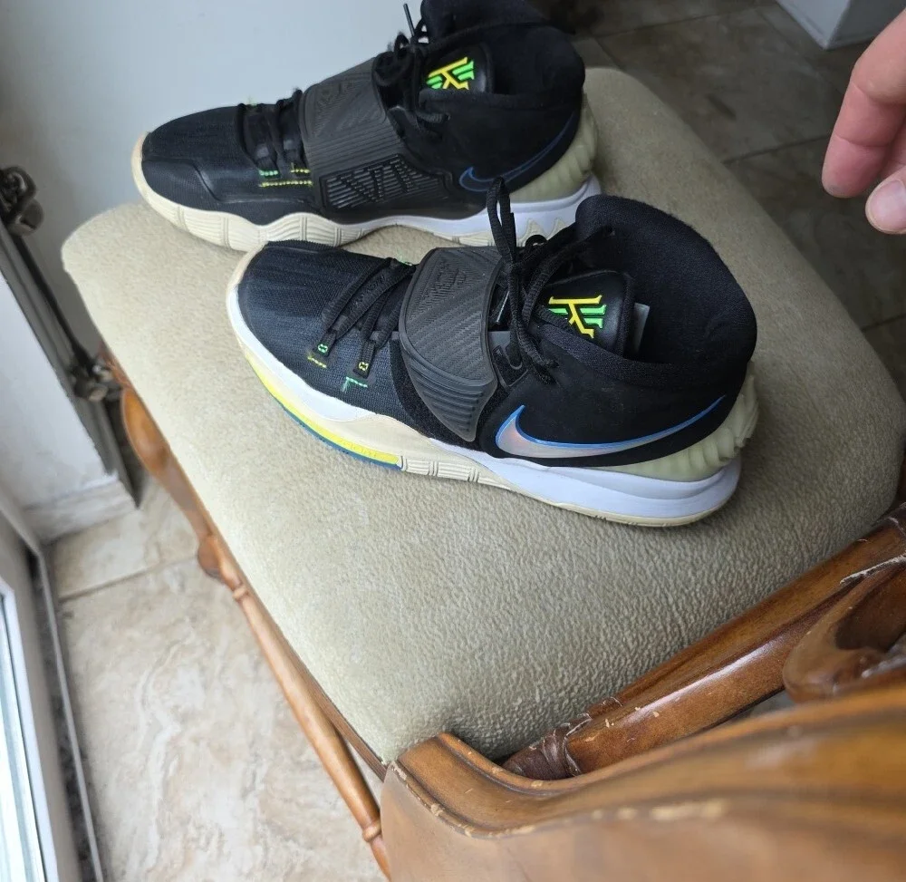 Nike Black and Neon Green Kyrie Youth Basketball Shoes Item#1074